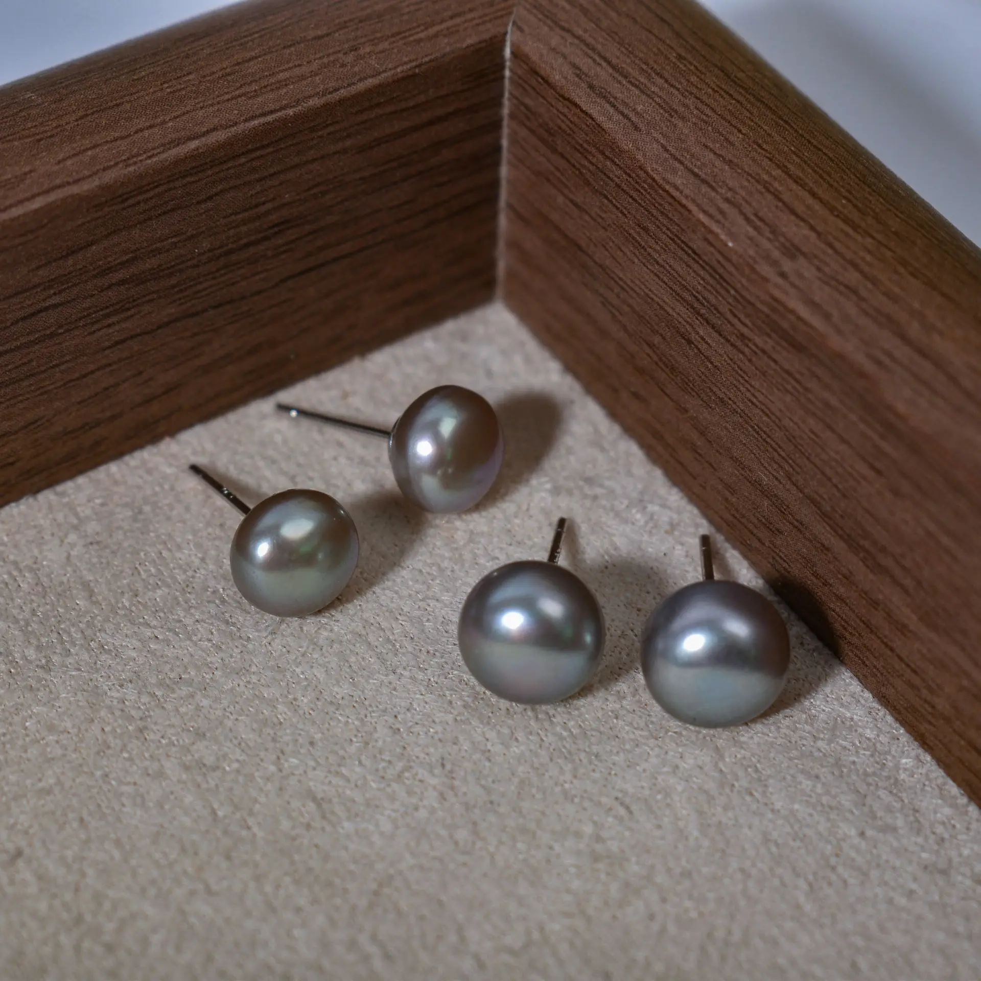 925 Silver Pearl Earrings for Women Elegant High-end Accessories — feature 9