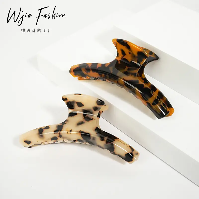 Leopard Print Curved Hair Clip for Girls - Image 7