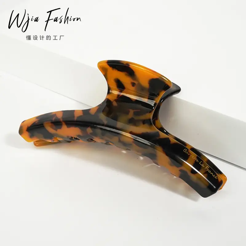 Leopard Print Curved Hair Clip for Girls — feature 2