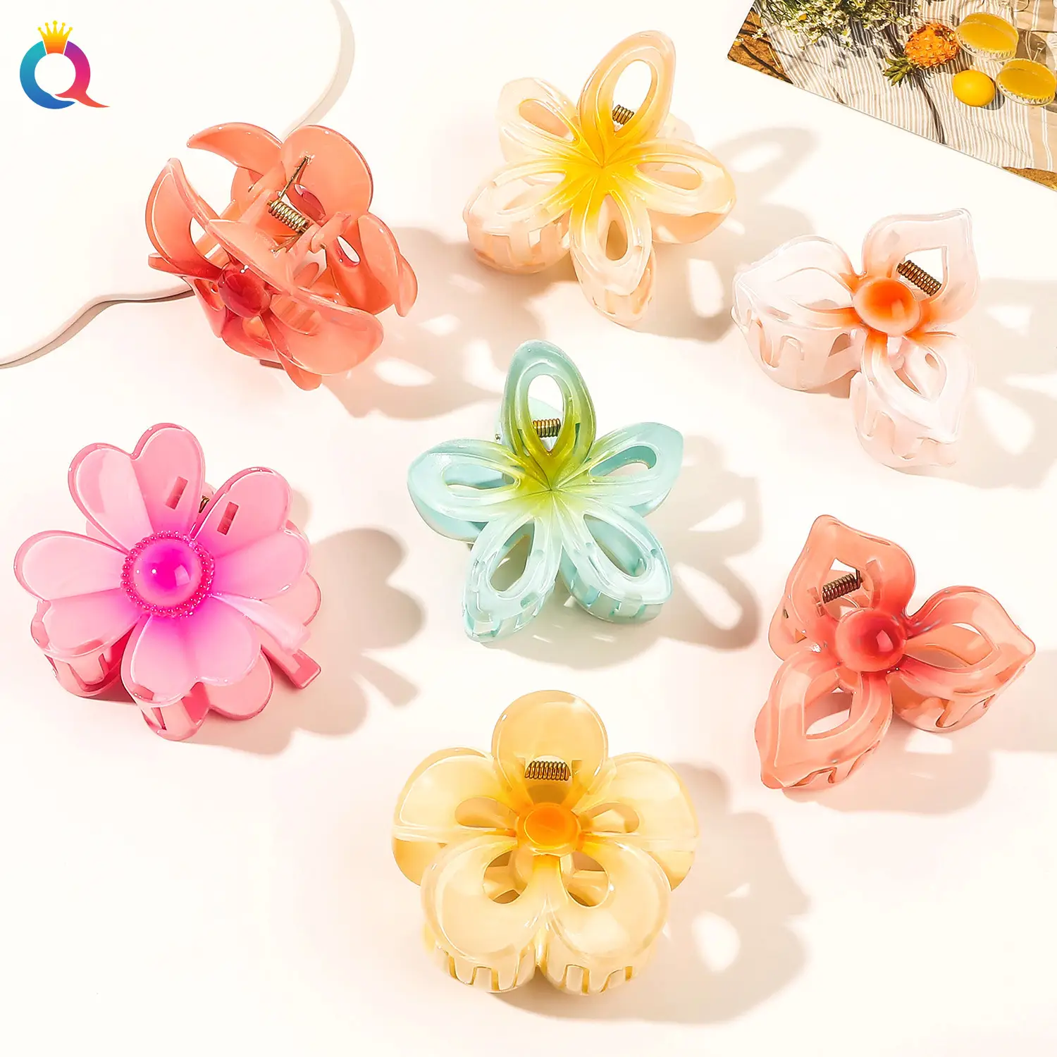 Golden 4-Leg Clover Hairpin for Women — feature 16