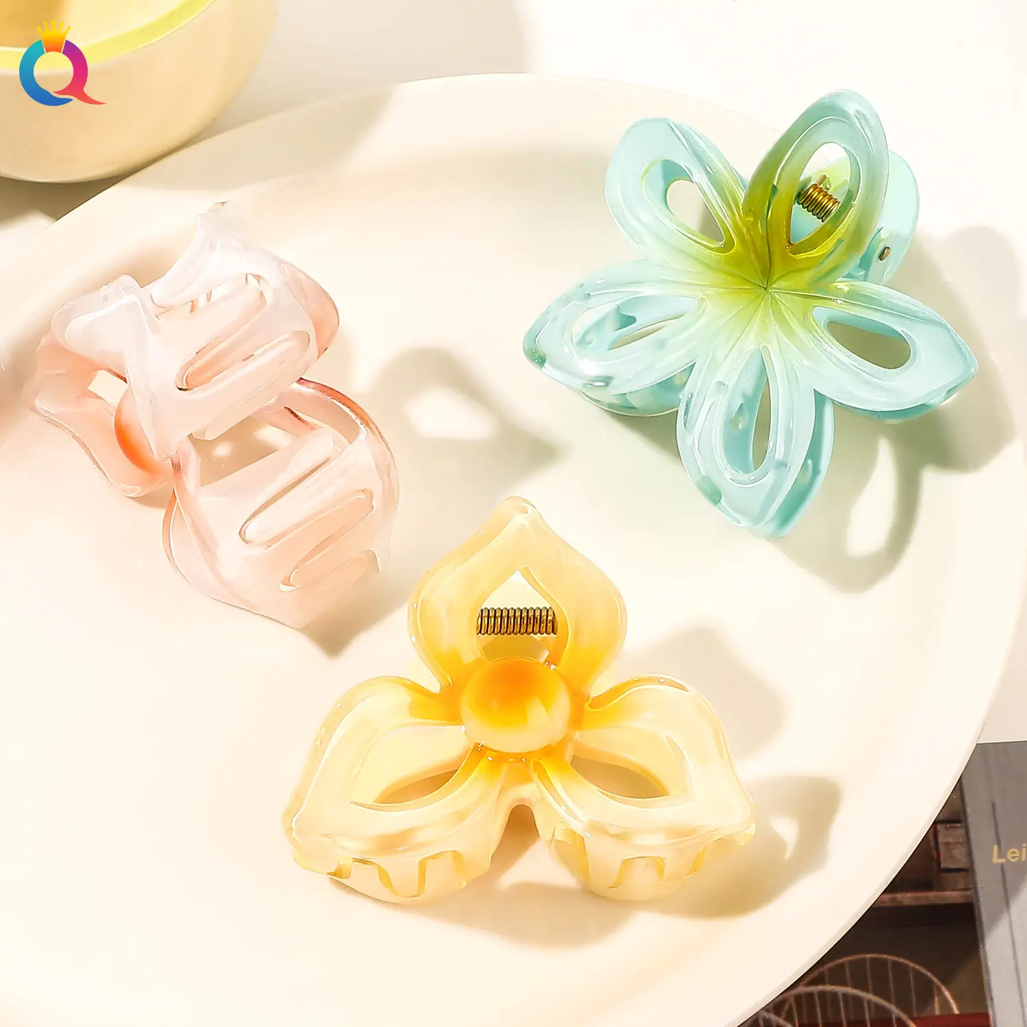 Golden 4-Leg Clover Hairpin for Women — feature 20
