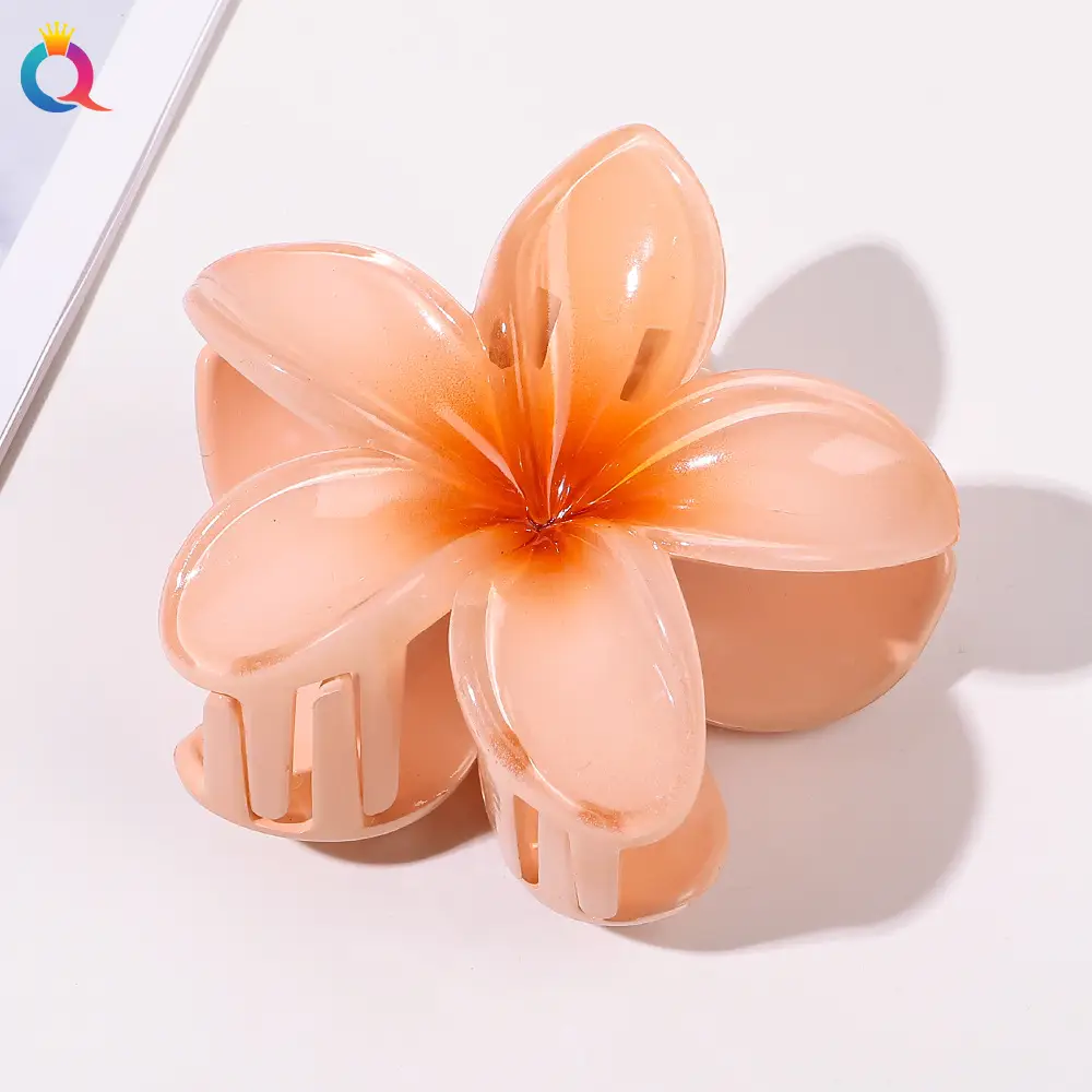 Golden 4-Leg Clover Hairpin for Women — feature 65