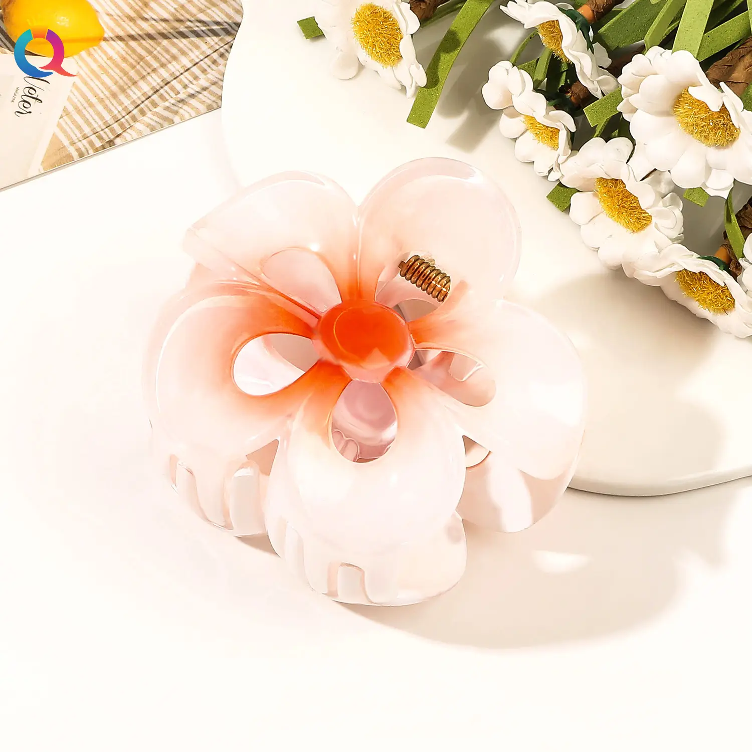 Golden 4-Leg Clover Hairpin for Women — feature 52