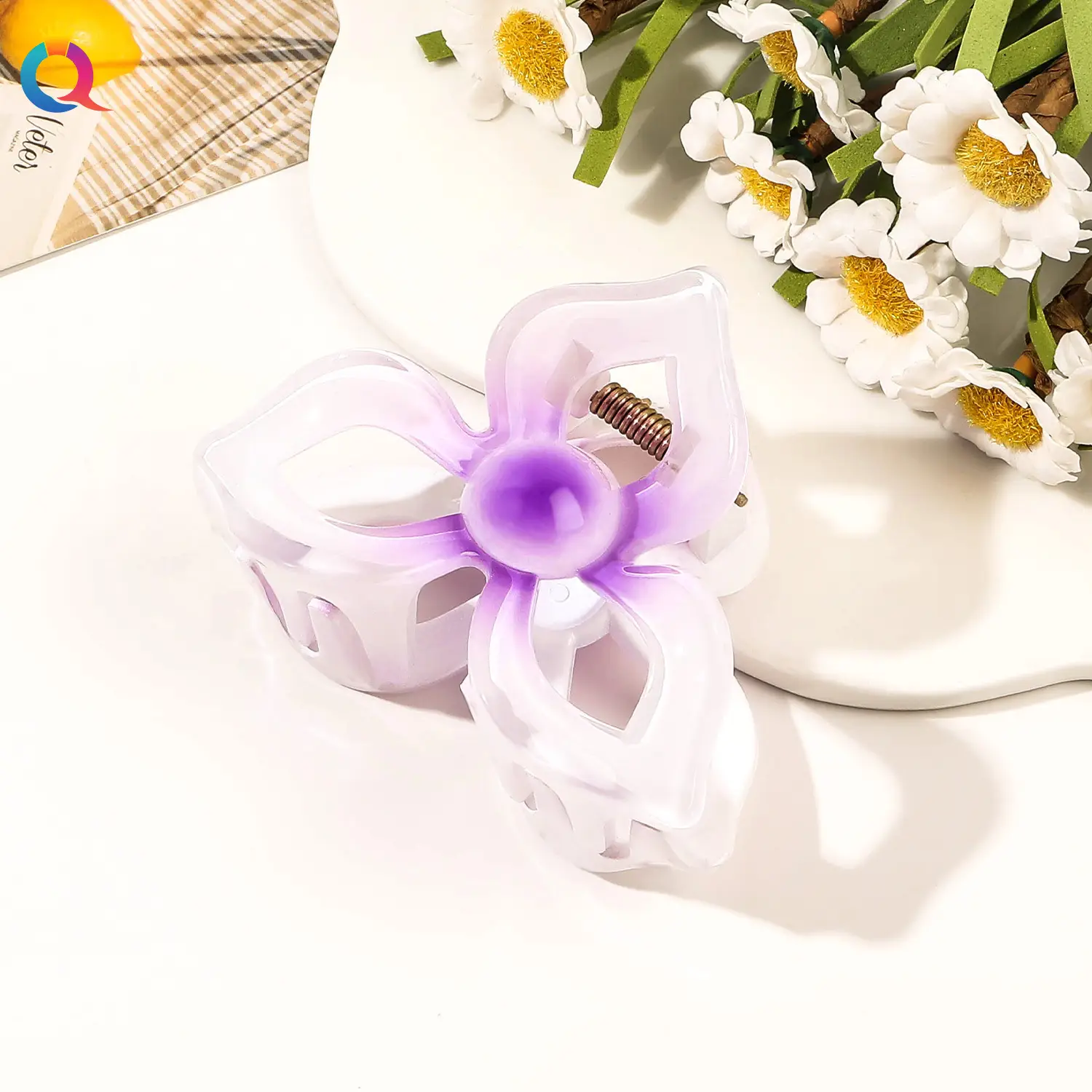 Golden 4-Leg Clover Hairpin for Women - Image 12