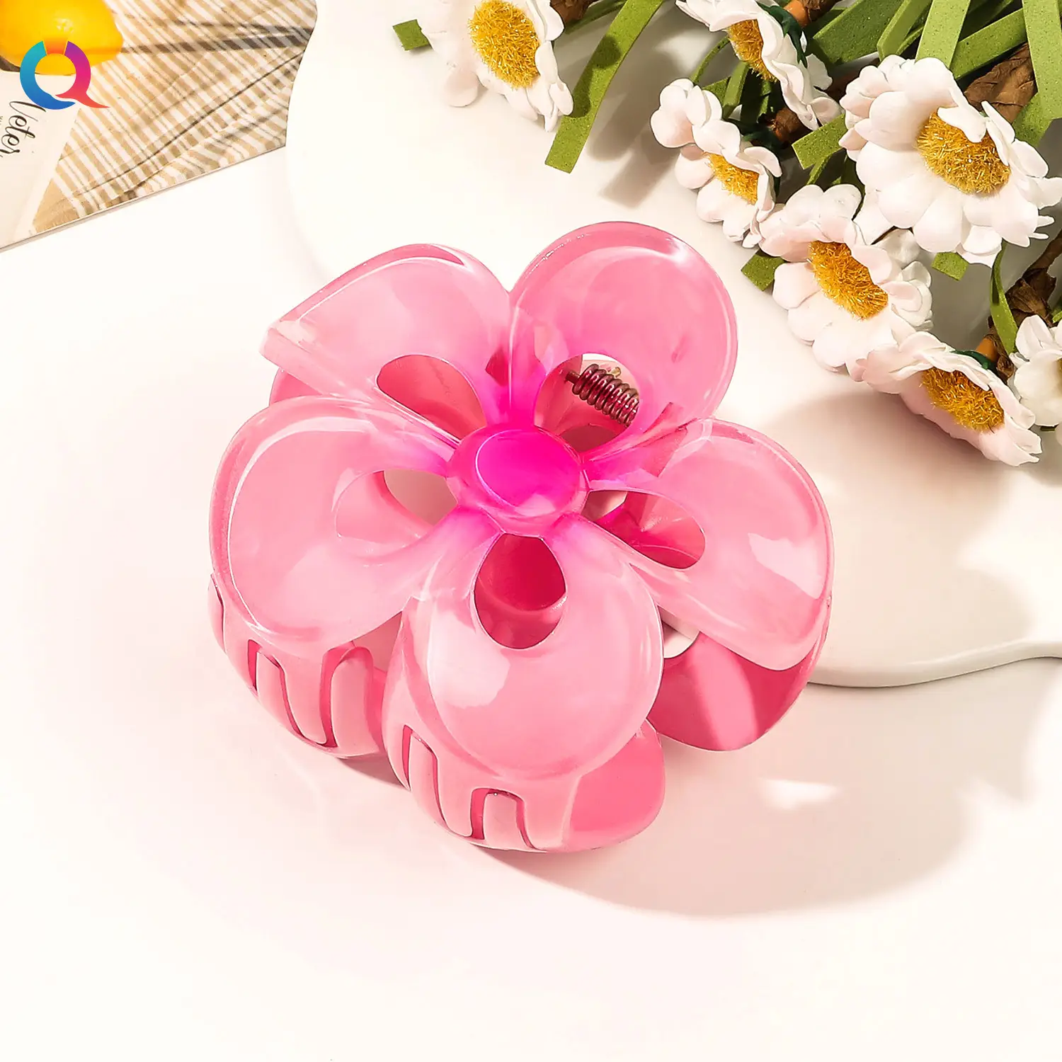 Golden 4-Leg Clover Hairpin for Women - Image 6