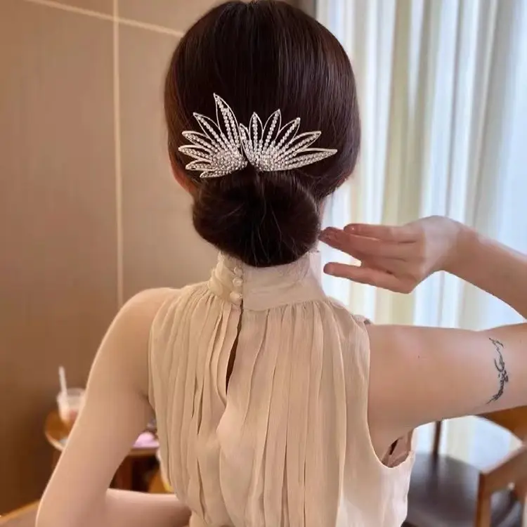 Vintage Peacock Hairpin with Blue Crystal Flower Design