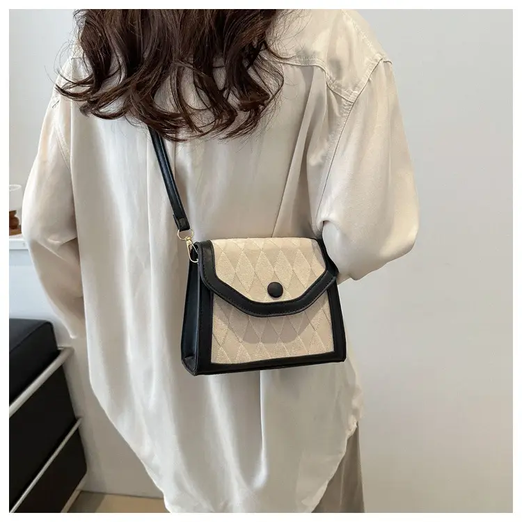 Korean Style Women's Rhombic Crossbody Bag 2024 Spring — feature 15