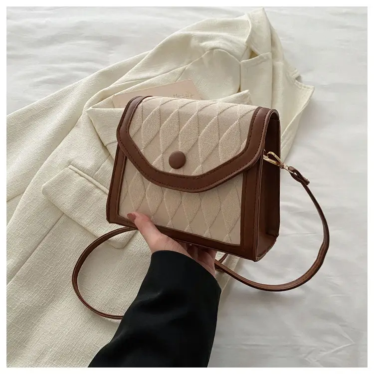 Korean Style Women's Rhombic Crossbody Bag 2024 Spring — feature 21