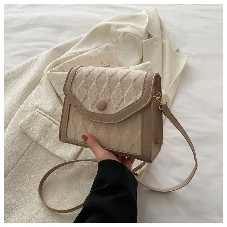 Korean Style Women's Rhombic Crossbody Bag 2024 Spring — feature 25