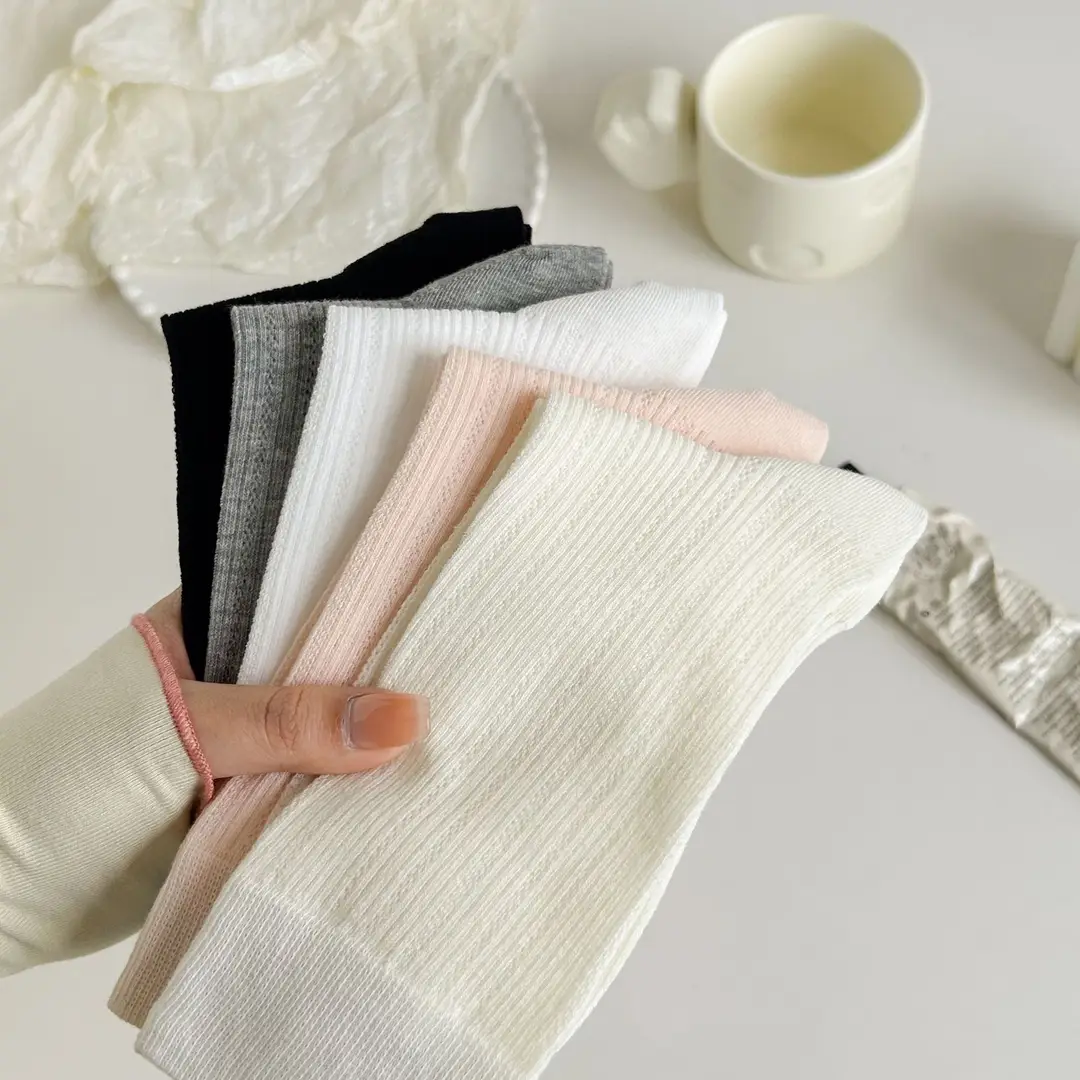 YOUJIAXIU Spring and Summer Thin Women's Pile Socks Hollow All-match JK Socks Ins Boneless Sweet Mid-tube Women's Socks — feature 7