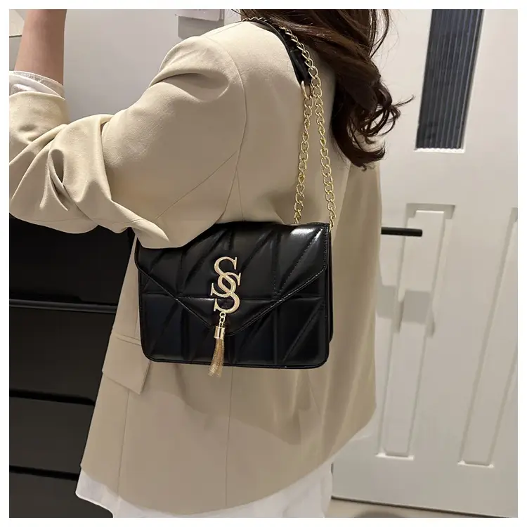 Lilac Embroidered Chain Shoulder Bag for Women — feature 16