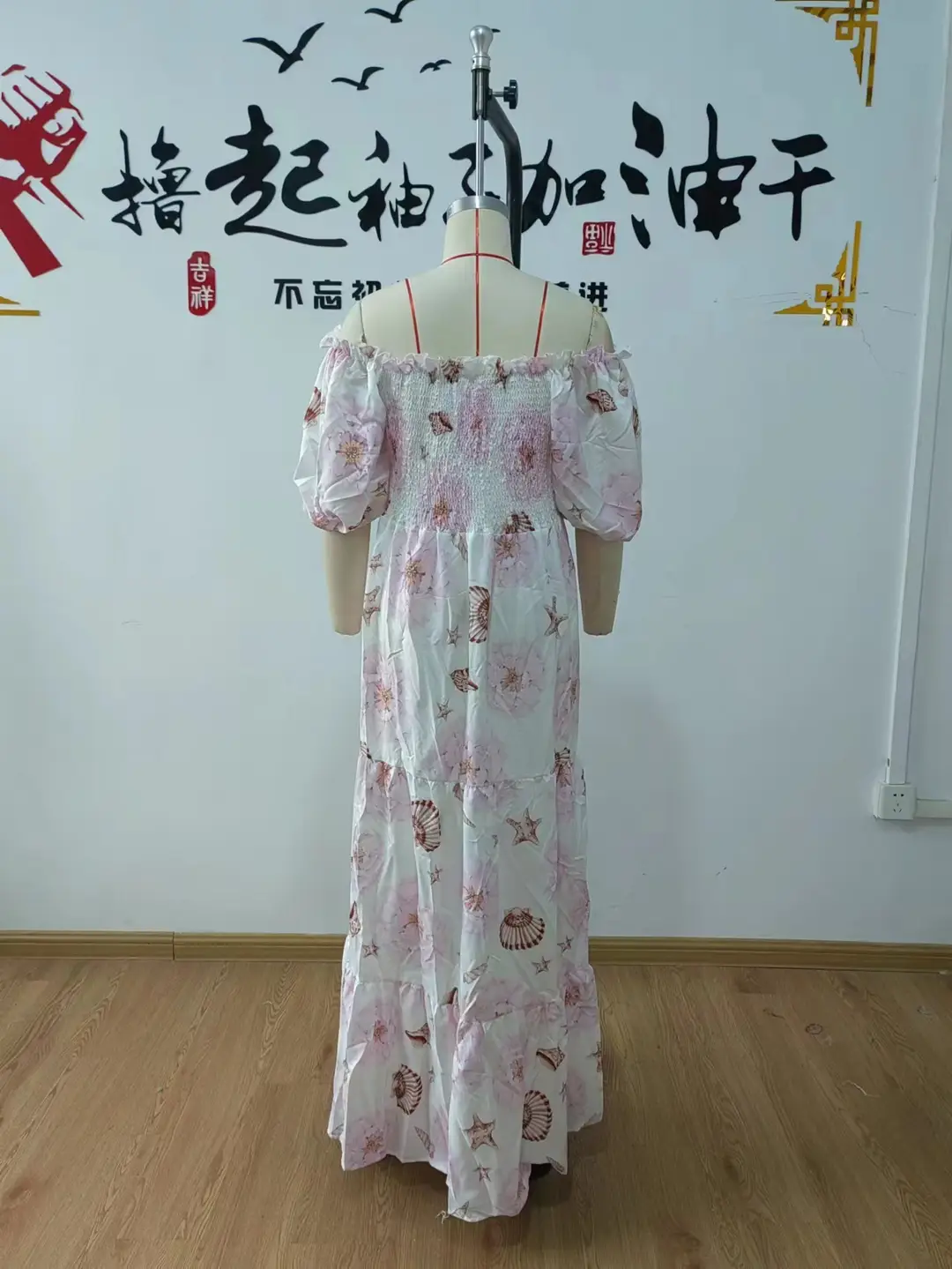 2025 cross-border new spring and summer European and American women's dress off-shoulder floral fashion off-shoulder long printed skirt — feature 23