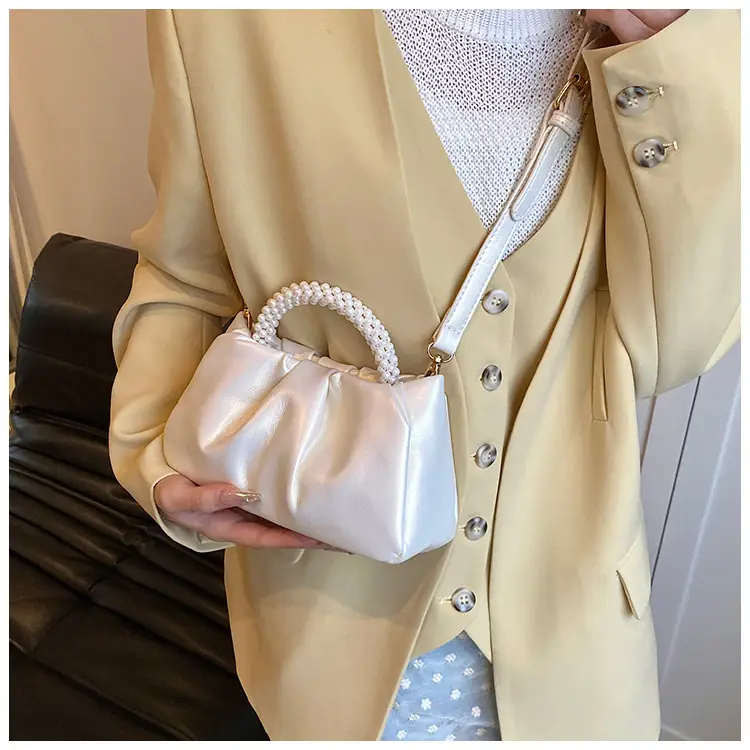 Black Pearl-Handle Shoulder Bag for Women — feature 39