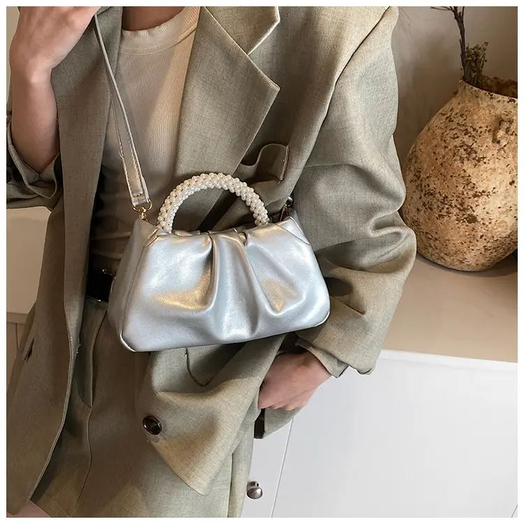 Black Pearl-Handle Shoulder Bag for Women — feature 45