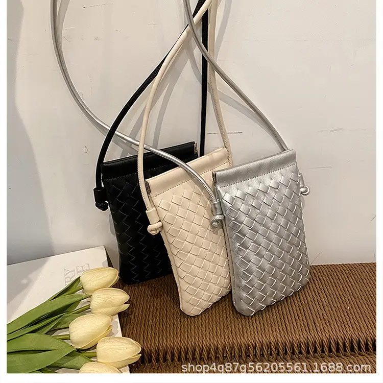 Mini Handwoven Shoulder Bag Beige Crossbody — feature 17