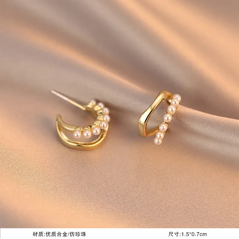 S925 Silver Needle Earrings for Women Light Luxury Geometric Design — feature 11