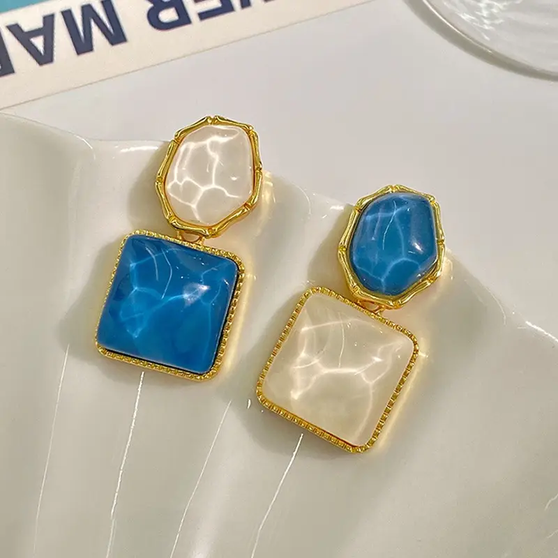 S925 Silver Needle Earrings for Women Light Luxury Geometric Design - Image 10