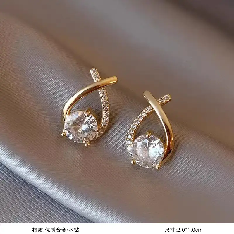 S925 Silver Needle Earrings for Women Light Luxury Geometric Design - Image 12