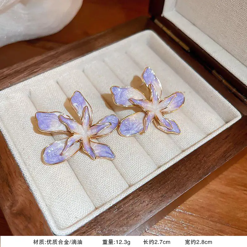 S925 Silver Needle Earrings for Women Light Luxury Geometric Design - Image 15