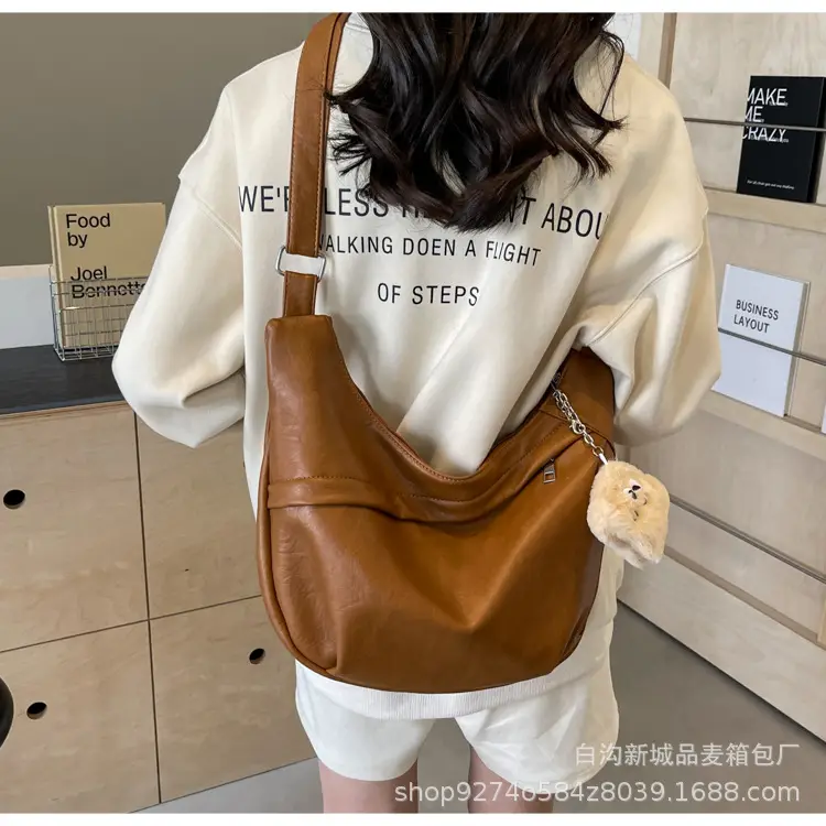 Women's Large Capacity Canvas Shoulder Bag Beige 2026 — feature 25
