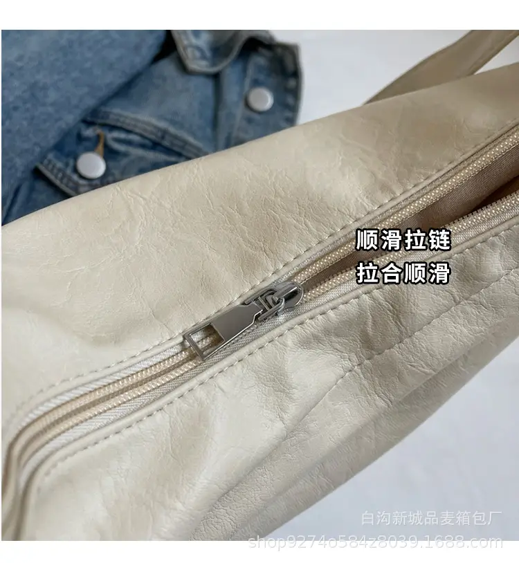 Women's Large Capacity Canvas Shoulder Bag Beige 2026 — feature 5