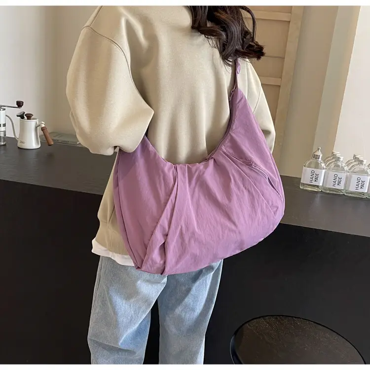 Retro Crossbody Bag for College Women Nylon Padded — feature 15