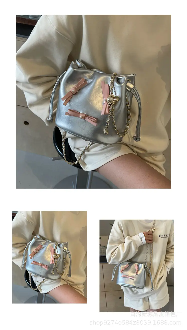 Black Velvet Chain Shoulder Bag for Women 2026 — feature 11