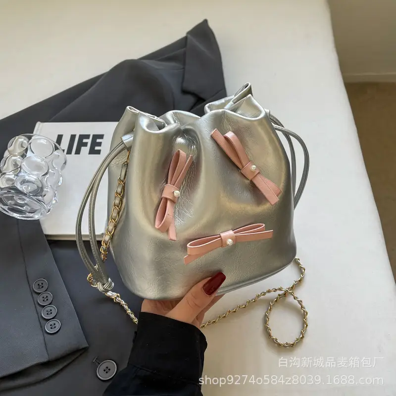 Black Velvet Chain Shoulder Bag for Women 2026 - Image 4