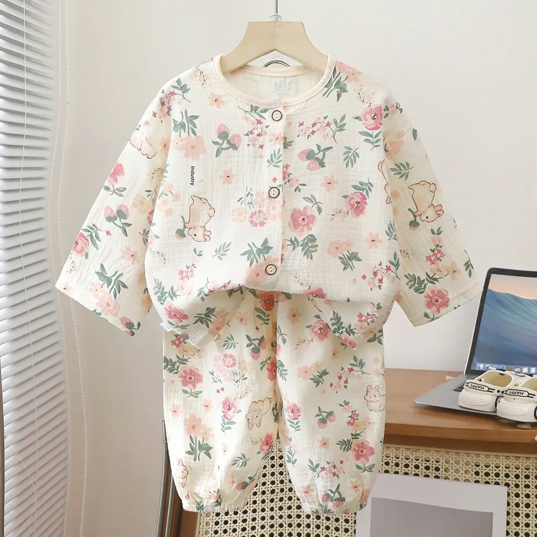 Children's double-layer cotton long-sleeved pajamas 2025 new summer casual cotton gauze suit boys and girls wholesale