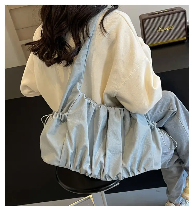 Women Pleated Canvas Shoulder Bag Light Grey Large Capacity — feature 1