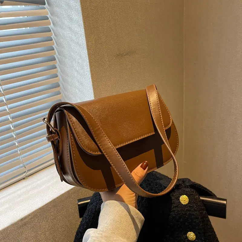 White Crossbody Bag for Women 2026 Retro Style - Image 7