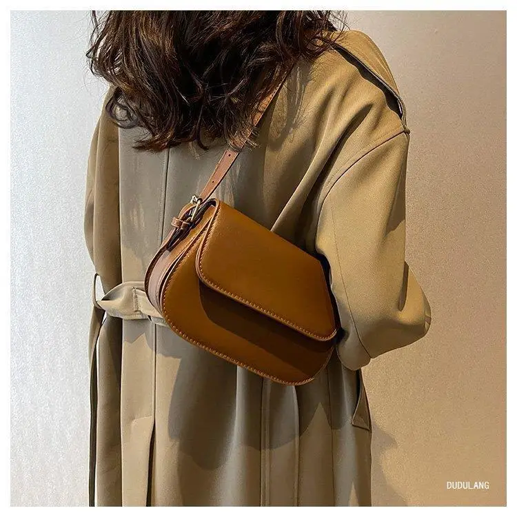White Crossbody Bag for Women 2026 Retro Style — feature 16