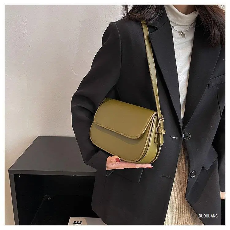 White Crossbody Bag for Women 2026 Retro Style — feature 29