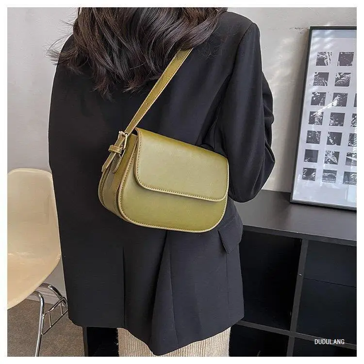 White Crossbody Bag for Women 2026 Retro Style — feature 31