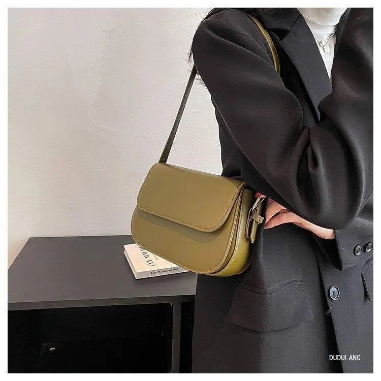 White Crossbody Bag for Women 2026 Retro Style — feature 32
