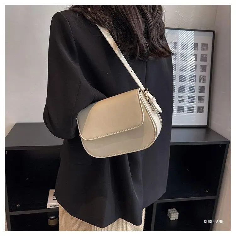 White Crossbody Bag for Women 2026 Retro Style — feature 35