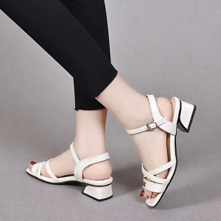 2024 New Summer Leather Sandals Women's Thick Heel Mid-heel Patent Leather Women's Shoes Summer Low Heel Flat Shoes with Buckle - Image 2