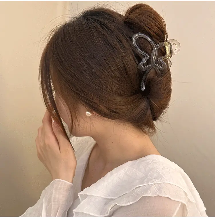 Large Butterfly Shark Catch Hair Clip White — feature 12