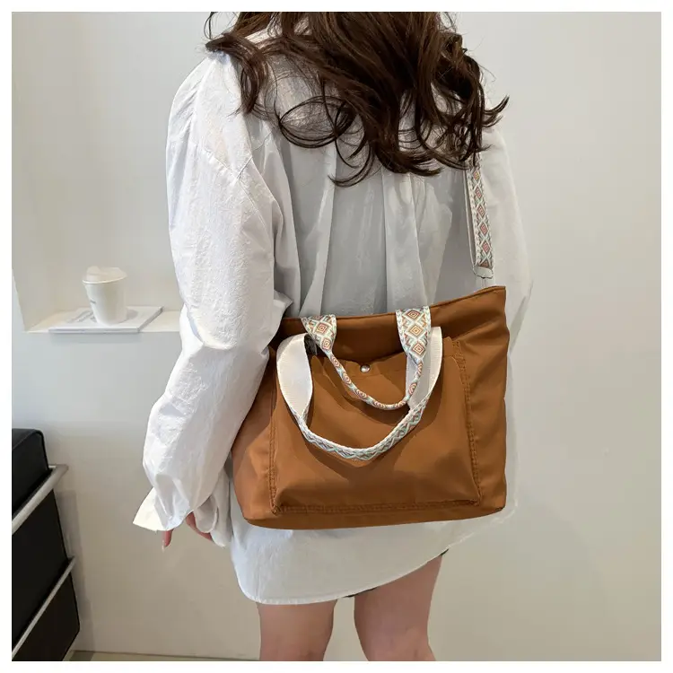 Vintage Red Canvas Shoulder Bag Women 2024 Luxury Large Capacity — feature 21