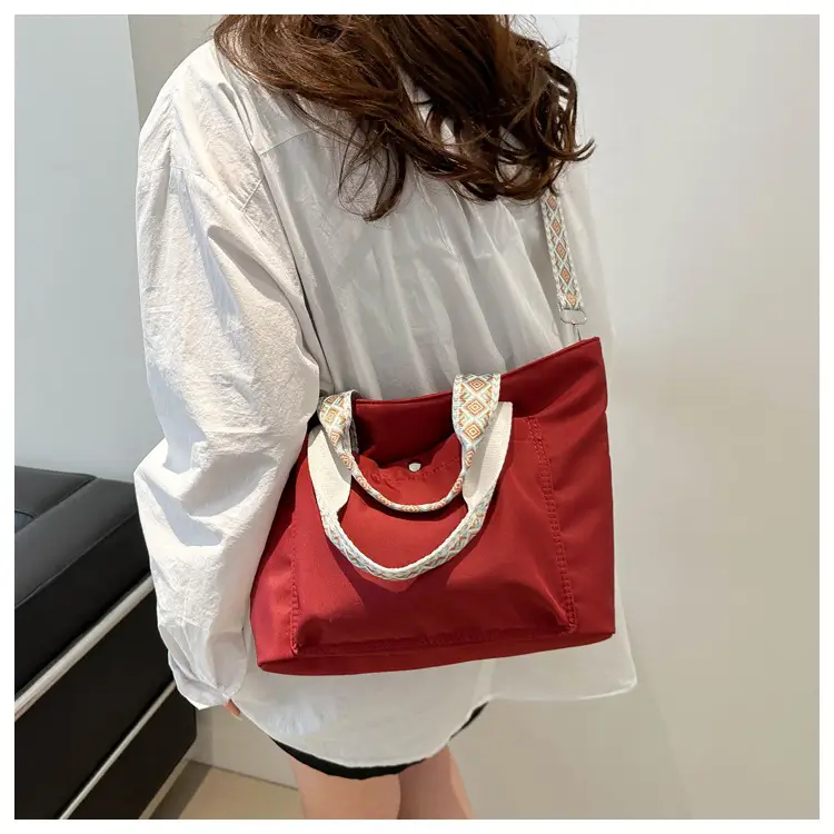 Vintage Red Canvas Shoulder Bag Women 2024 Luxury Large Capacity — feature 25