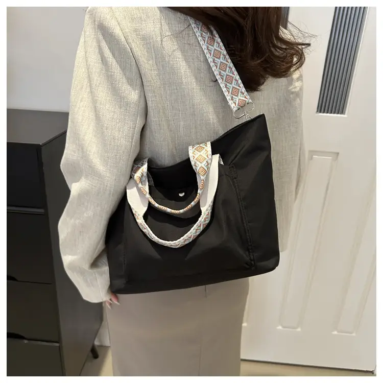Vintage Red Canvas Shoulder Bag Women 2024 Luxury Large Capacity — feature 28