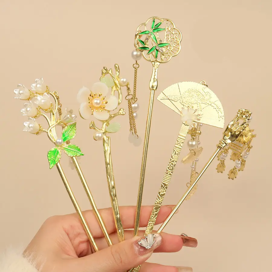 Flower Hairpin with Butterfly & Tassel Design