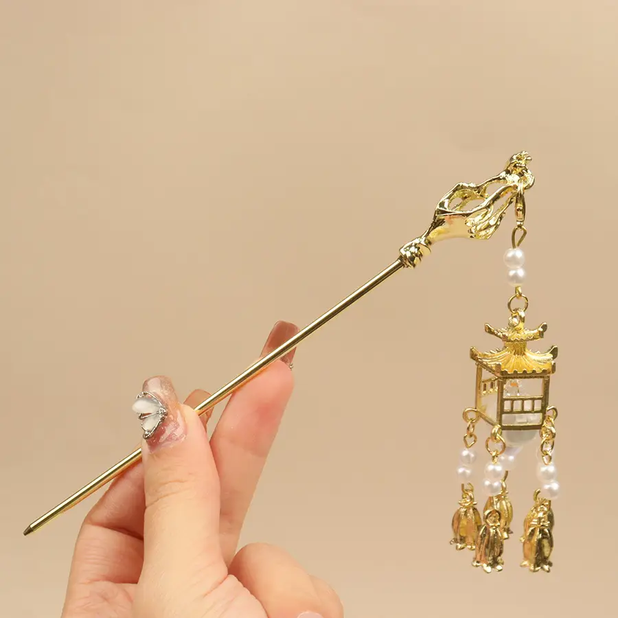 Flower Hairpin with Butterfly & Tassel Design
