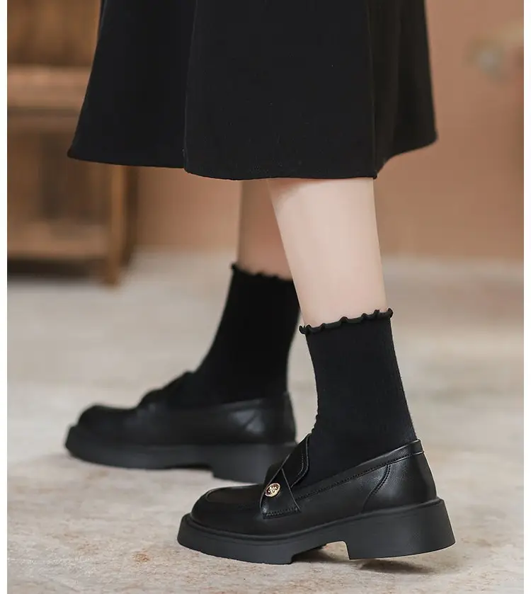 Soft Bottom Loafers Women's 2024 Spring New Fashion Small Gold Single Shoes British Thick Bottom Slip-on Small Leather Shoes — feature 12