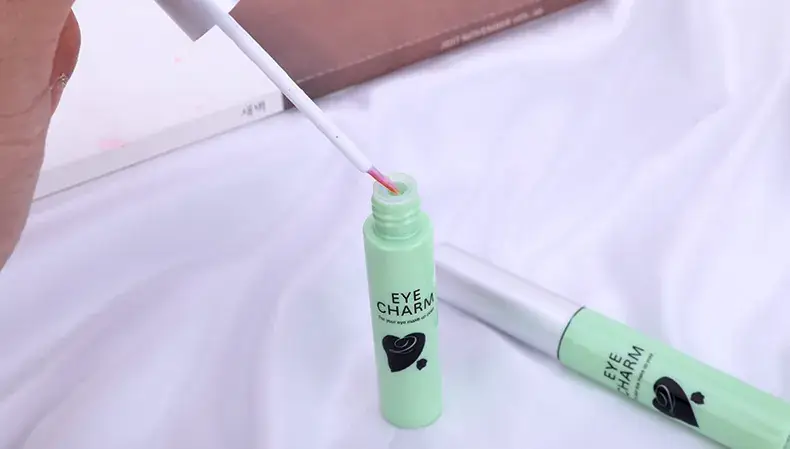 Mary Beauty Super Sticky False Eyelashes White Glue — feature 5