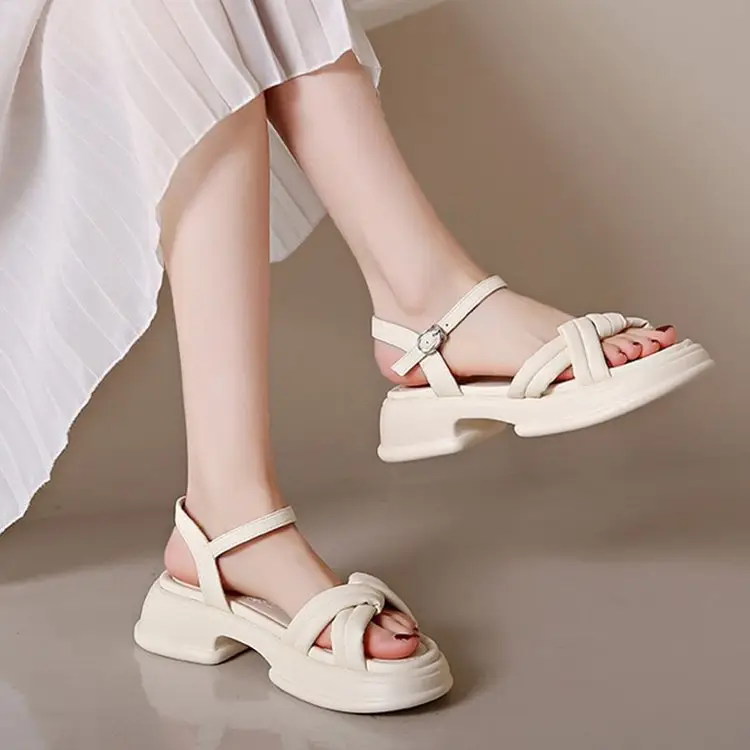 Women's Black Leather Roman Beach Sandals 2024 - Image 6