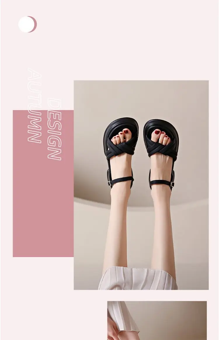 Women's Black Leather Roman Beach Sandals 2024 — feature 3