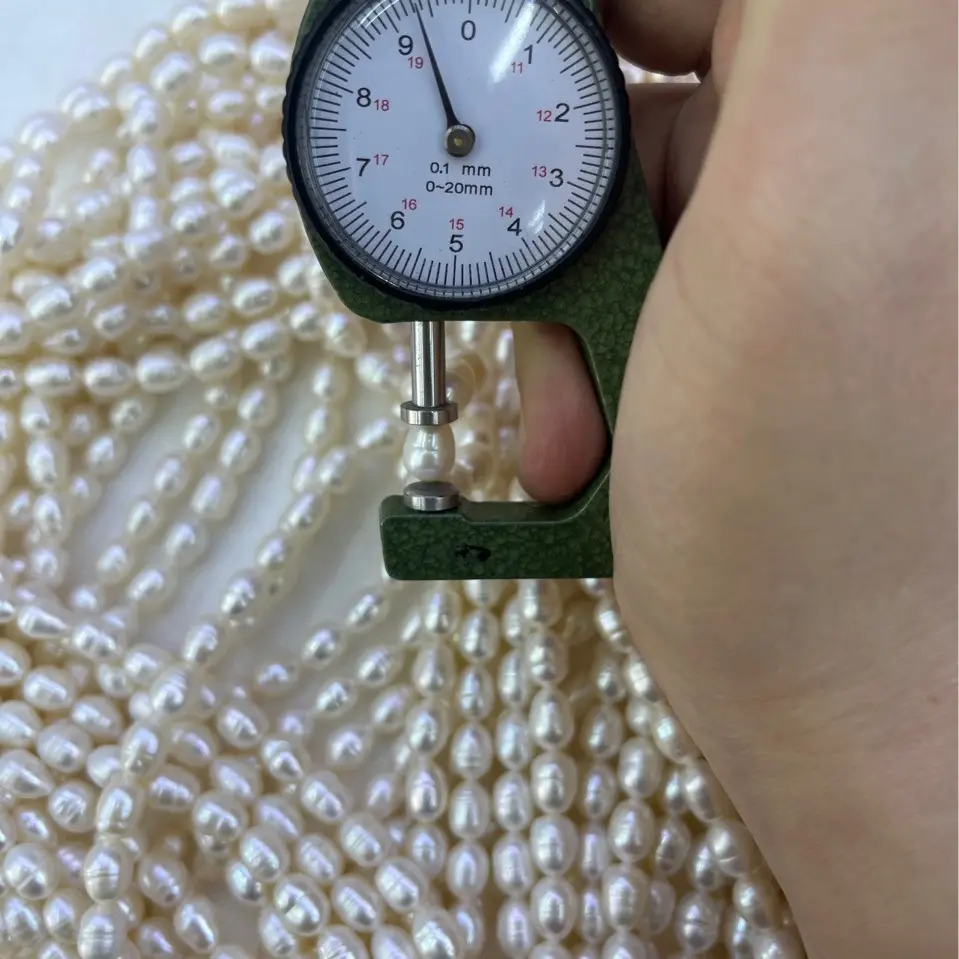 Natural Freshwater Pearl Thread 7-8mm Loose Beads 35cm - Image 3