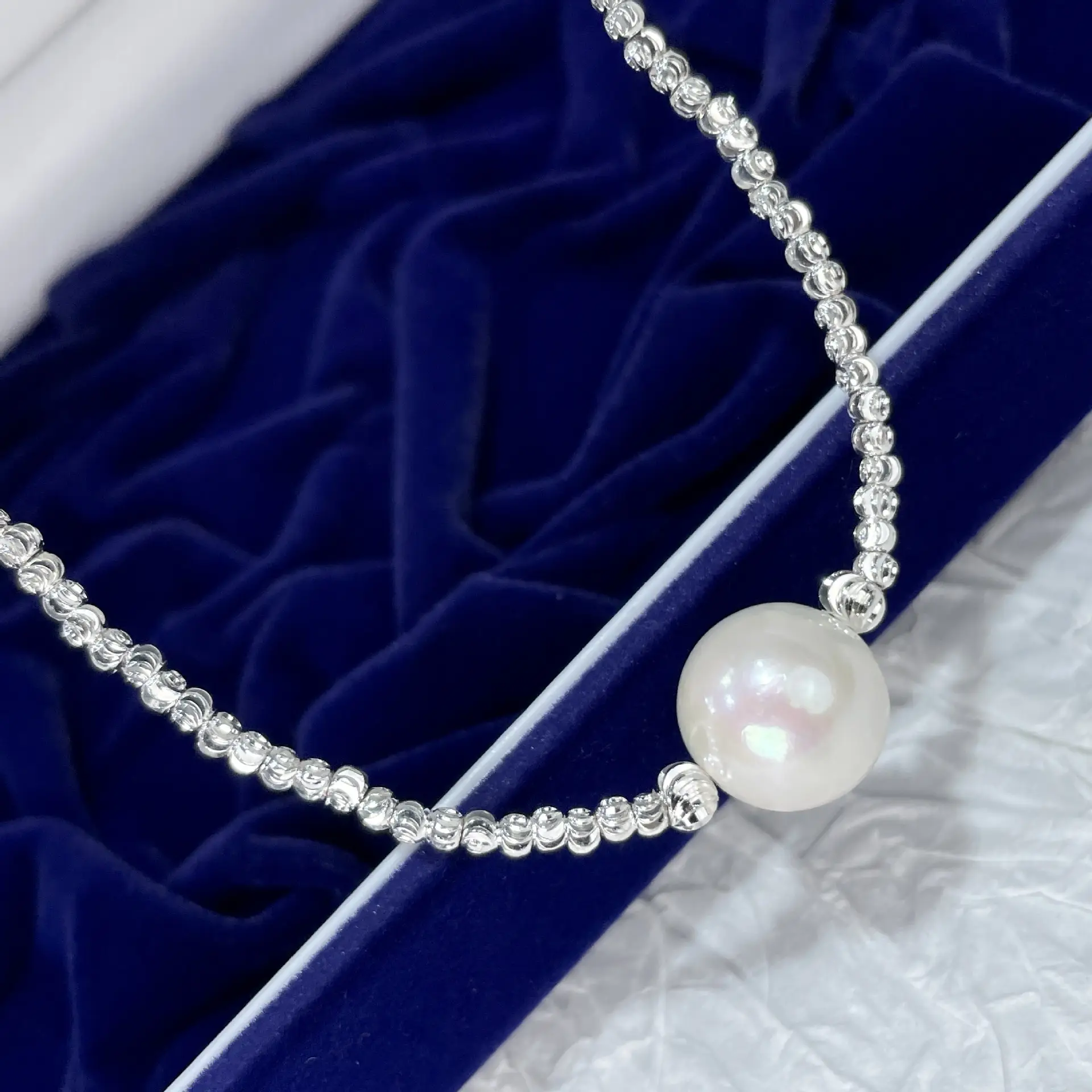 Natural Freshwater Pearl Broken Silver Necklace for Women - Image 4