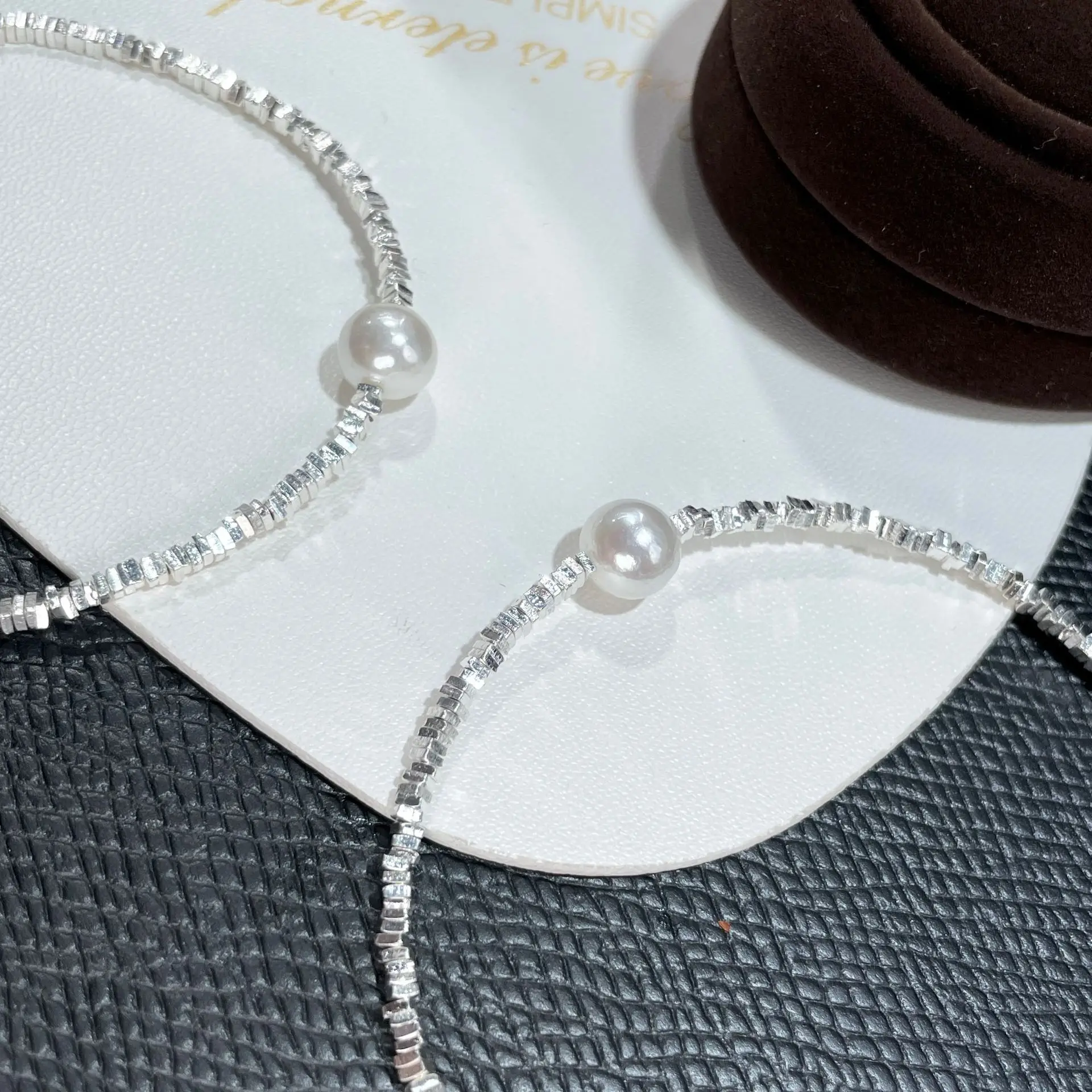 Broken Silver Pearl Bracelet for Women Summer Light — feature 7